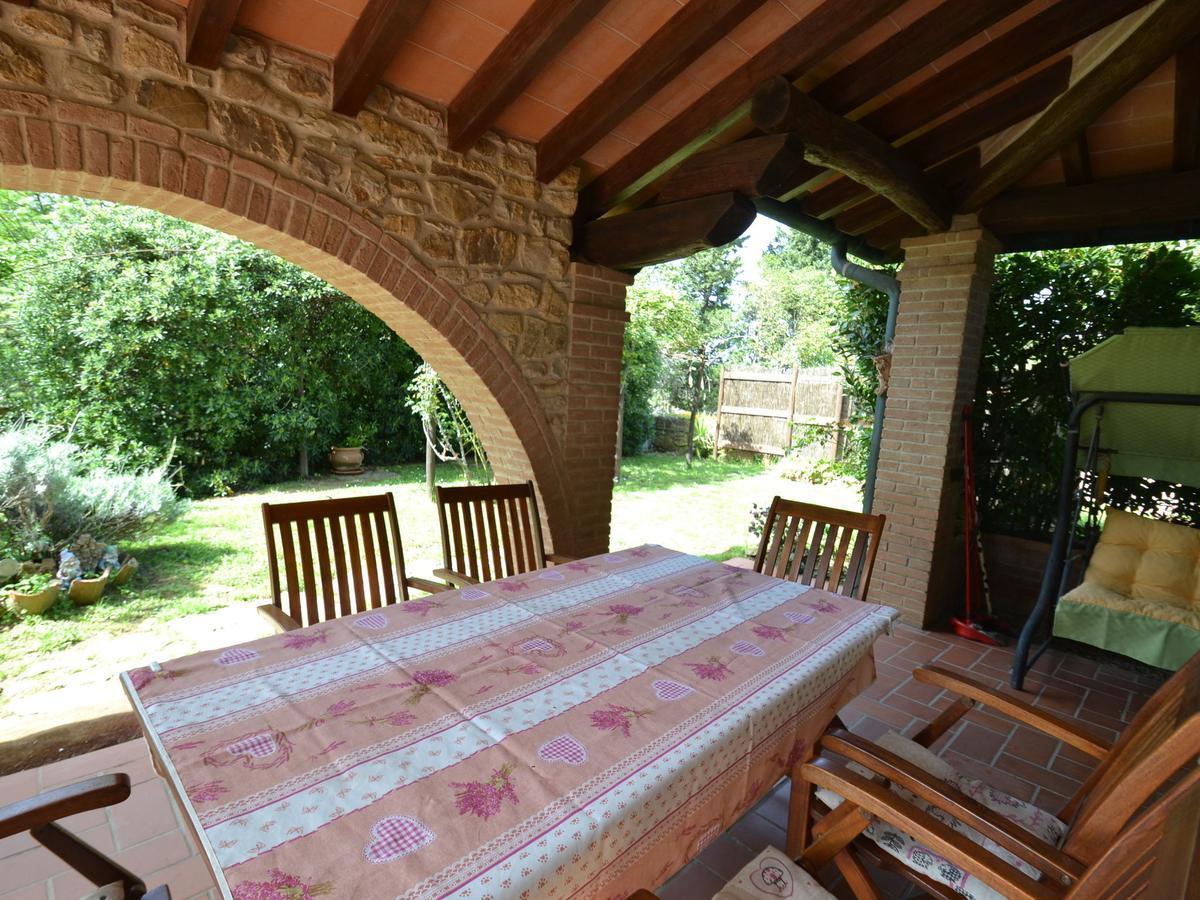 Belvilla By Oyo Villa Max Suvereto Buitenkant foto